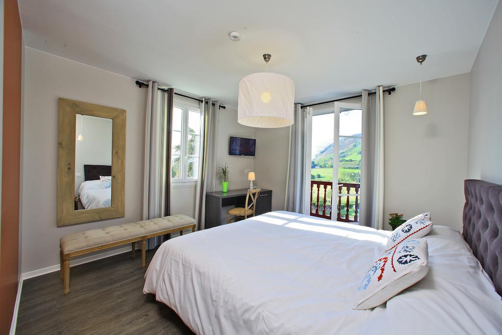 Hotel Agian Itxassou Zewnętrze zdjęcie